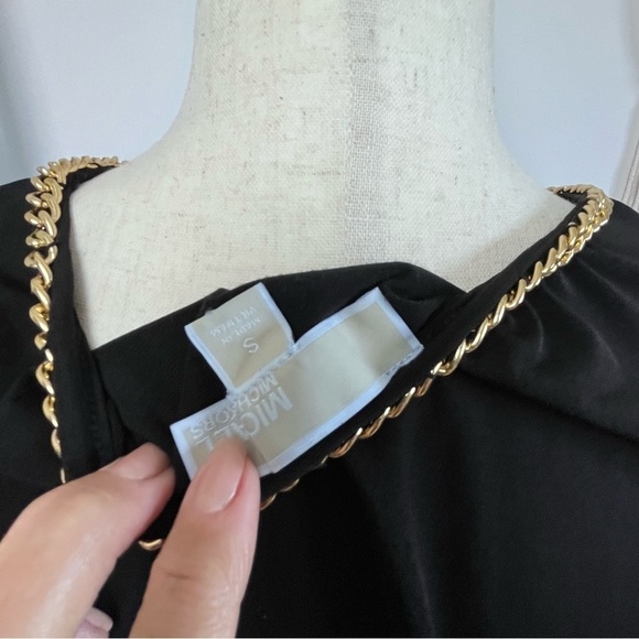 Michael Kors Black w/ Gold Chain 3/4 Sleeve Cold Shoulder Knit Top. Small - Picture 4 of 4